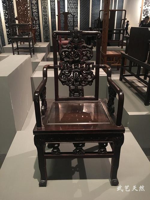 韩美林八十大展武艺天然带你看展览家具一